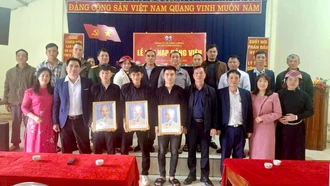 Đảng bộ xã Tằng Loỏng có thêm 9 đảng viên là người dân tộc thiểu số