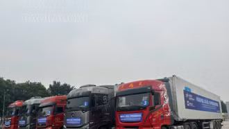 Đoàn phương tiện vận tải đường bộ qua biên giới tuyến "Côn Minh - Lào Cai - Hải Phòng" đã đến Cửa khẩu Lào Cai