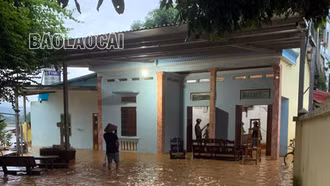 Bát Xát: Mưa lũ sáng 1/10 gây nhiều thiệt hại về nhà ở và hạ tầng giao thông