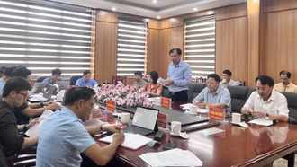 Tổ công tác số 12 của Tỉnh ủy làm việc với Đảng ủy xã Si Ma Cai và Sín Chéng