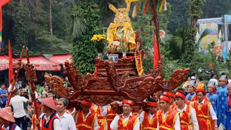 Giữ gìn “sức mạnh mềm” của dân tộc