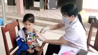 Trạm Y tế Bảo Yên chủ động đảm bảo công tác y tế ứng phó với bão số 11