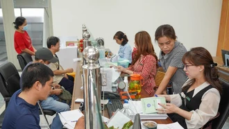 Nghỉ 15 ngày không lương trong tháng, công ty không đóng BHXH, đúng hay sai?