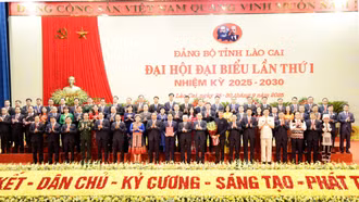Xây dựng tỉnh Lào Cai trở thành cực tăng trưởng, trung tâm kết nối giao thương kinh tế quốc tế, phát triển theo hướng xanh, hài hòa, bản sắc, hạnh phúc