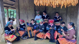 Gìn giữ bản sắc văn hóa dân tộc Mông ở Tà Xi Láng
