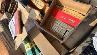 Thu giữ hơn 1.400 bao thuốc lá không rõ nguồn gốc xuất xứ