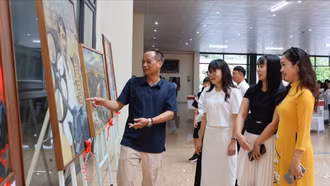 Mái nhà chung của các văn nghệ sĩ 