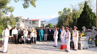 UBND xã Liên Sơn long trọng tổ chức lễ an táng hài cốt liệt sĩ Lường Văn Khoa