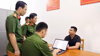 Triệt phá đường dây lừa đảo quy mô toàn quốc với giao dịch lên tới hàng chục nghìn tỷ đồng 