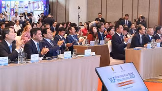 Thủ tướng Phạm Minh Chính dự Diễn đàn Logistics Việt Nam 2025