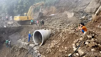 Vượt khó đảm bảo thông suốt những tuyến đường 