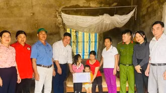 Người 'giữ lửa' đoàn kết ở thôn Mạ