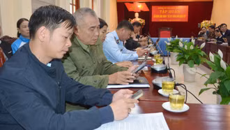 Bảo Thắng: Tập huấn sử dụng ứng dụng “Sổ tay đảng viên điện tử” cho 150 cán bộ, đảng viên