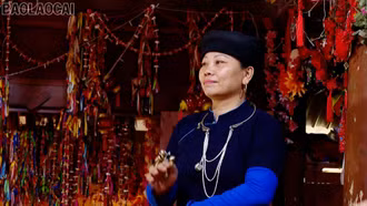 Người giữ gìn văn hóa Tày Khao