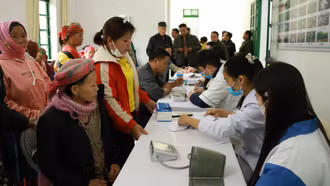 Gần 200 người dân xã Bản Cái được khám bệnh, cấp phát thuốc miễn phí