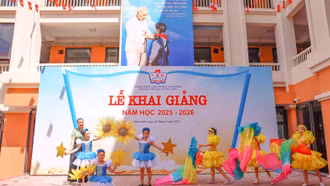 Gần 1,7 triệu giáo viên và 30 triệu học sinh, sinh viên khai giảng năm học mới