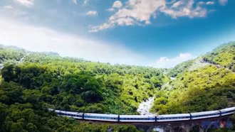 Tuyến tàu Thống Nhất Bắc – Nam: Hành trình tàu hỏa ấn tượng nhất thế giới năm 2025