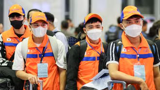 Gần 75.000 lao động Việt Nam đi làm việc ở nước ngoài trong nửa đầu năm