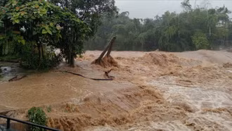 Tin lũ khẩn cấp trên sông Ngòi Thia, sông Thao đo tại trạm Thuỷ văn Yên Bái, tỉnh Lào Cai