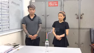 Công an phường Cam Đường bắt giữ 02 đối tượng tổ chức sử dụng trái phép chất ma túy
