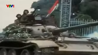 Xe tăng tiến vào Dinh Độc Lập - Thời khắc hòa bình sau 21 năm đất nước chia cắt