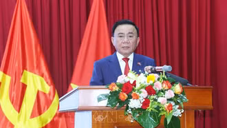 Tiếp tục tăng cường củng cố, xây dựng tổ chức cơ sở đảng và nâng cao chất lượng đội ngũ đảng viên