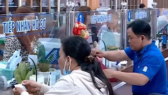 Bộ Nội vụ trả lời về kiến nghị xem xét tăng lương cơ sở năm 2025