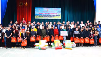 Hơn 590 triệu đồng hỗ trợ người dân xã Nậm Xây