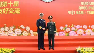 Đại tướng Phan Văn Giang chủ trì lễ đón Bộ trưởng Bộ Quốc phòng Trung Quốc Đổng Quân