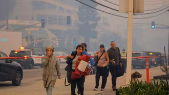 Mỹ ban bố tình trạng khẩn cấp về sức khỏe cộng đồng do thảm họa cháy rừng