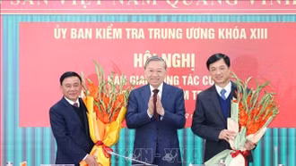 Hội nghị bàn giao công tác của Chủ nhiệm Ủy ban Kiểm tra Trung ương