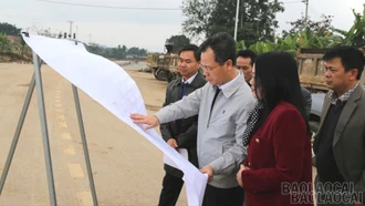 Phó Chủ tịch UBND tỉnh Nguyễn Thành Sinh kiểm tra quy hoạch và tháo gỡ vướng mắc cho các dự án phát triển quỹ đất