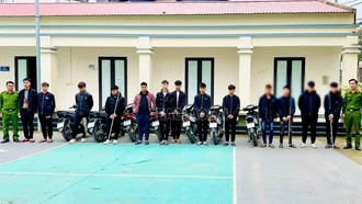 Công an phường Cam Đường triệu tập 12 đối tượng gây rối trật tự công cộng 