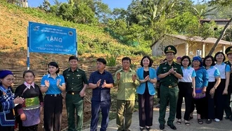 Vận động 1,8 tỷ đồng ủng hộ Chương trình "Đồng hành cùng phụ nữ biên cương" tại Lào Cai