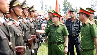 Những câu chuyện đặc biệt trên thao trường huấn luyện diễu binh A80