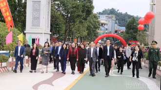 Đoàn đại biểu châu Hồng Hà kết thúc tốt đẹp chuyến thăm, công tác tại tỉnh Lào Cai