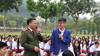 Hiệu quả từ những buổi sinh hoạt dưới cờ