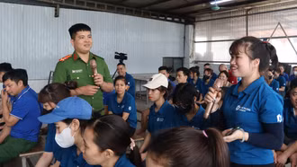 Hơn 100 công nhân khu công nghiệp Minh Quân được tuyên truyền về phòng chống ma túy