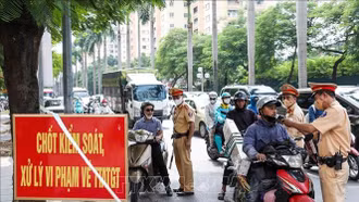 Ngày đầu toàn quốc ra quân kiểm soát chuyên đề nồng độ cồn, xử lý 1.294 trường hợp vi phạm