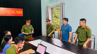 Bắt phó chủ tịch UBND xã và cán bộ địa chính để điều tra hành vi vi phạm trong quản lý đất đai