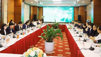 Đoàn đại biểu huyện Hà Khẩu, tỉnh Vân Nam (Trung Quốc) khảo sát lĩnh vực nông nghiệp và môi trường tại tỉnh Lào Cai (Việt Nam)