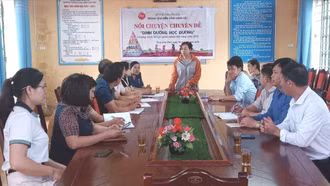 Tổ chức nói chuyện chuyên đề "Dinh dưỡng học đường"