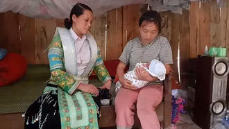 Cô đỡ thôn bản – Những 'người giữ cửa sinh' nơi vùng cao