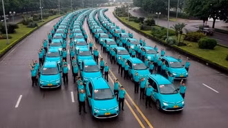 Miễn lệ phí trước bạ ô tô điện thêm 2 năm