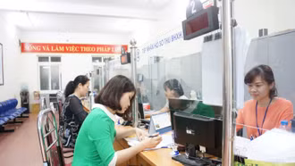 Doanh nghiệp bị thiệt hại do bão lũ được tạm dừng đóng quỹ hưu trí, tử tuất theo Luật mới