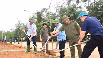 Xã Lục Yên phát động "Ngày cùng dân, xây dựng khu dân cư kiểu mẫu"