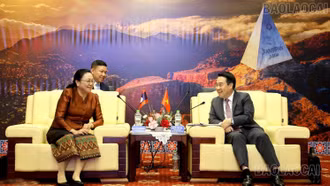 Chủ tịch UBND tỉnh Nguyễn Tuấn Anh tiếp xã giao Đoàn Đại sứ quán Lào tại Việt Nam