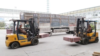 Chi nhánh Luyện đồng Lào Cai sản xuất đạt và vượt kế hoạch