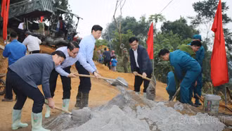 Xã Phong Hải: Phát động phong trào toàn dân làm đường giao thông nông thôn