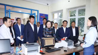 Phó Thủ tướng Chính phủ Phạm Thị Thanh Trà thăm và làm việc tại xã Mường Khương